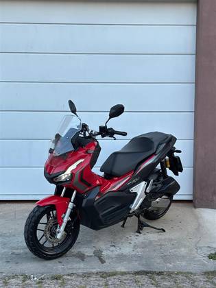 HONDA ADV 